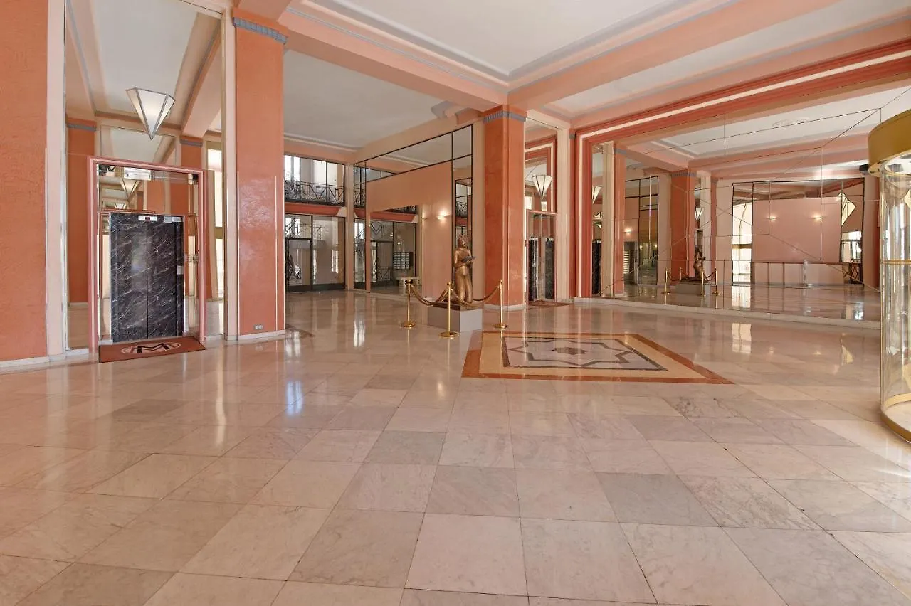 Apartment Palais Miramar - Suite & B31 - Croisette Emplacement Unique - 20M Plage - Wifi - Clim Cannes France