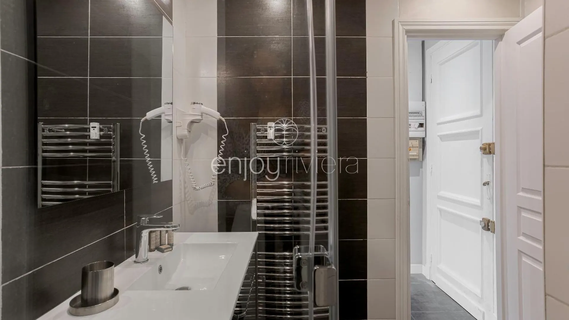 Palais Miramar - Suite & B31 - Croisette Emplacement Unique - 20M Plage - Wifi - Clim Cannes Apartment